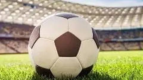 “易烊千玺等艺人夺得影帝影后，是否成功晋升为顶级明星？”