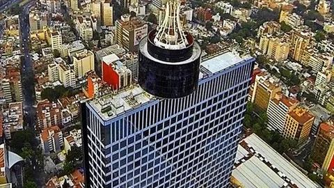 “切尔西欧冠连战告捷，26战仅败3场，王者归来指日可待！”